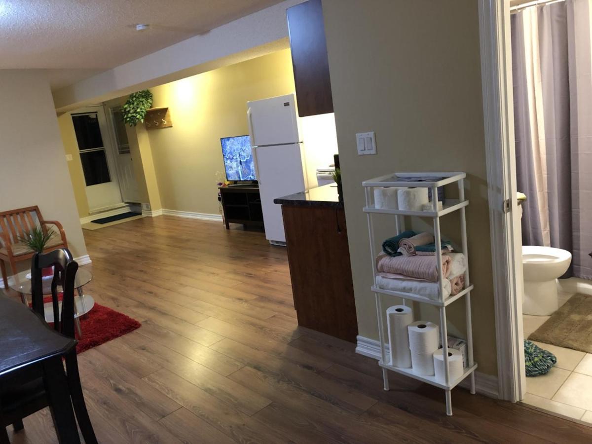 Spacious 2 Bedroom guest suite Toronto Exterior foto